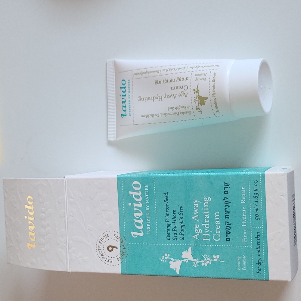 NWT lavido age away hydrating cream